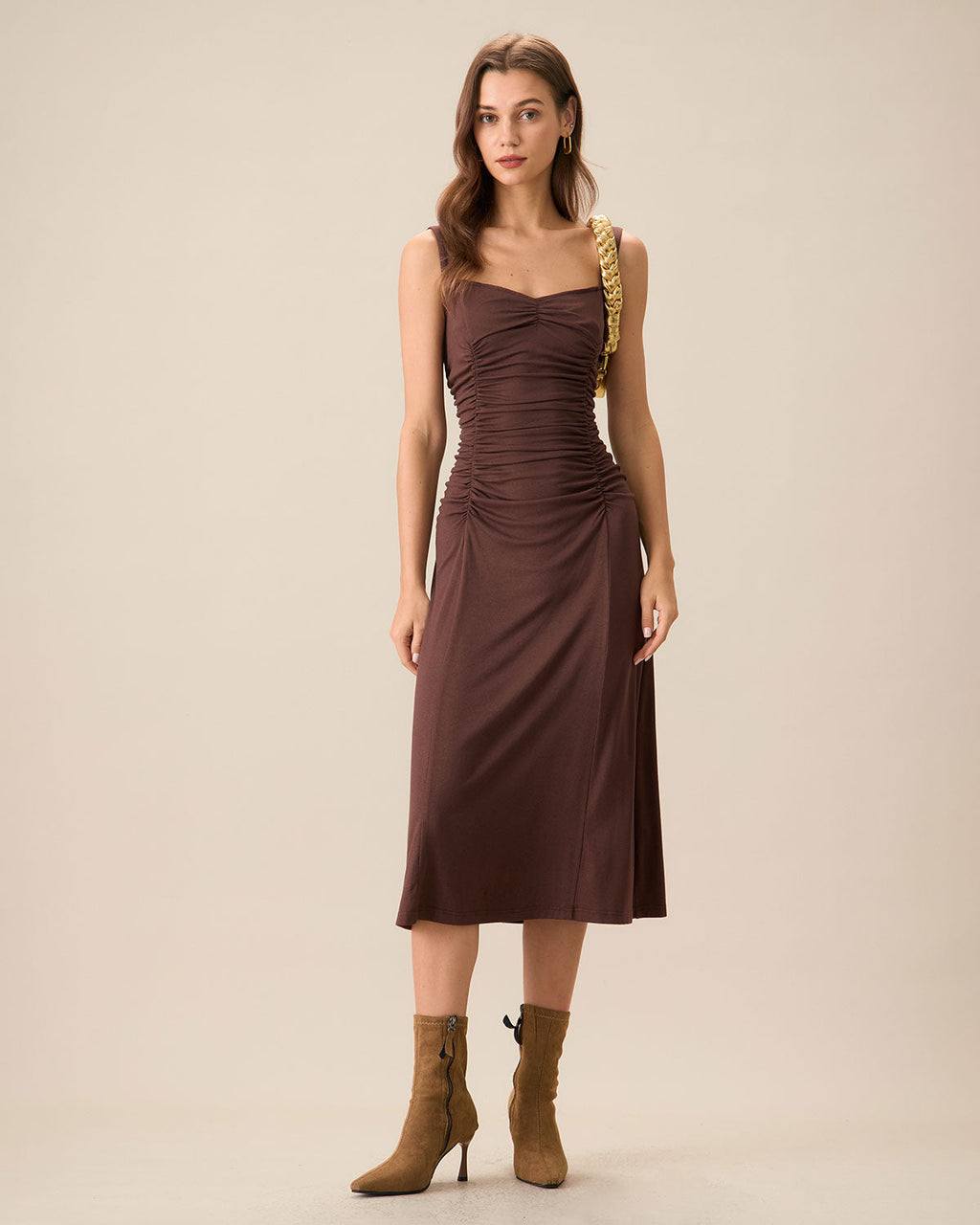 Vestido midi de punto fruncido estilo lencero color café para mujer