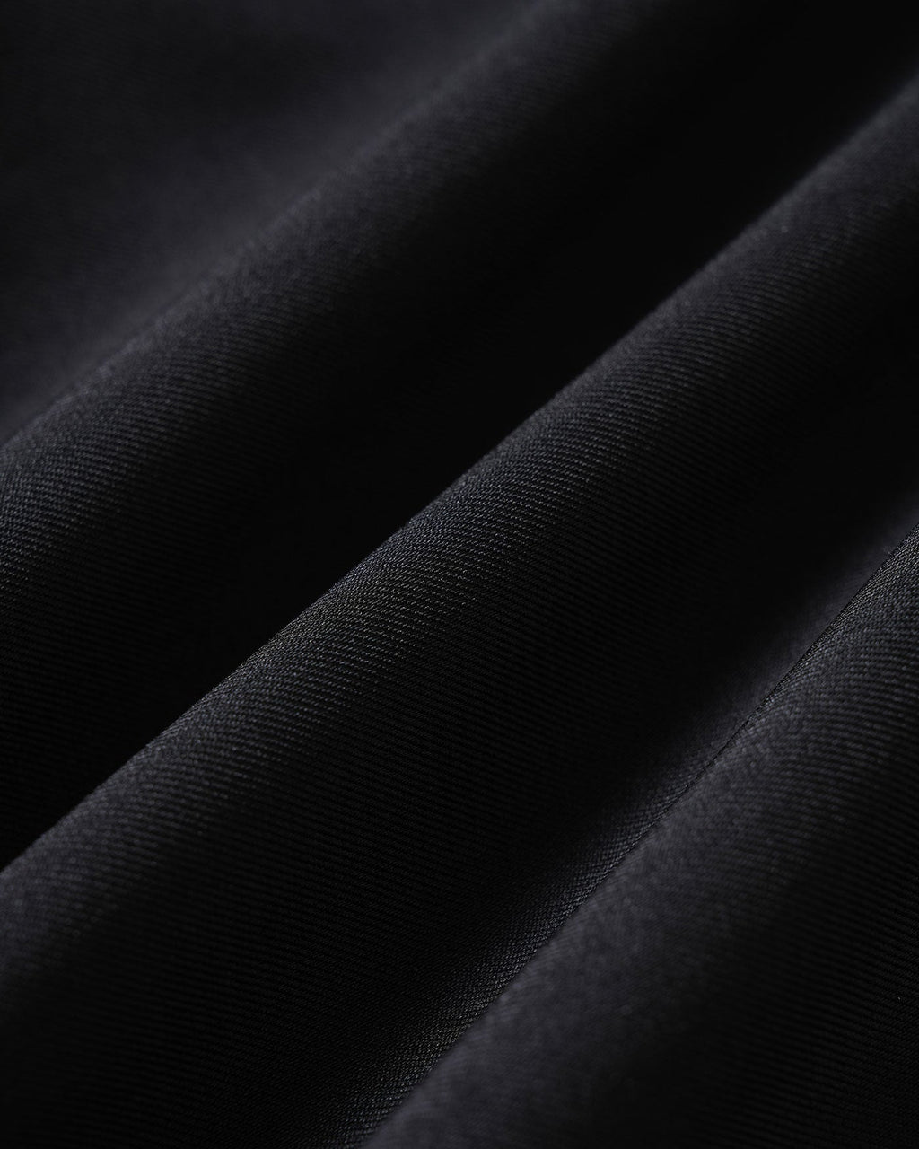 Pantalones rectos negros de talle natural
