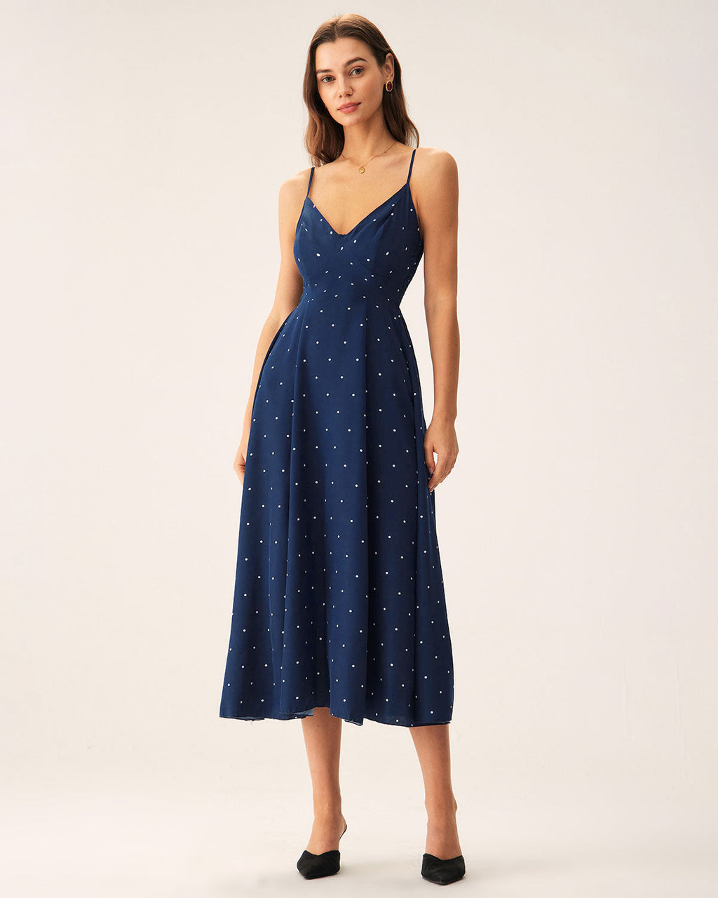 Vestido lencero midi fruncido de lunares azul marino