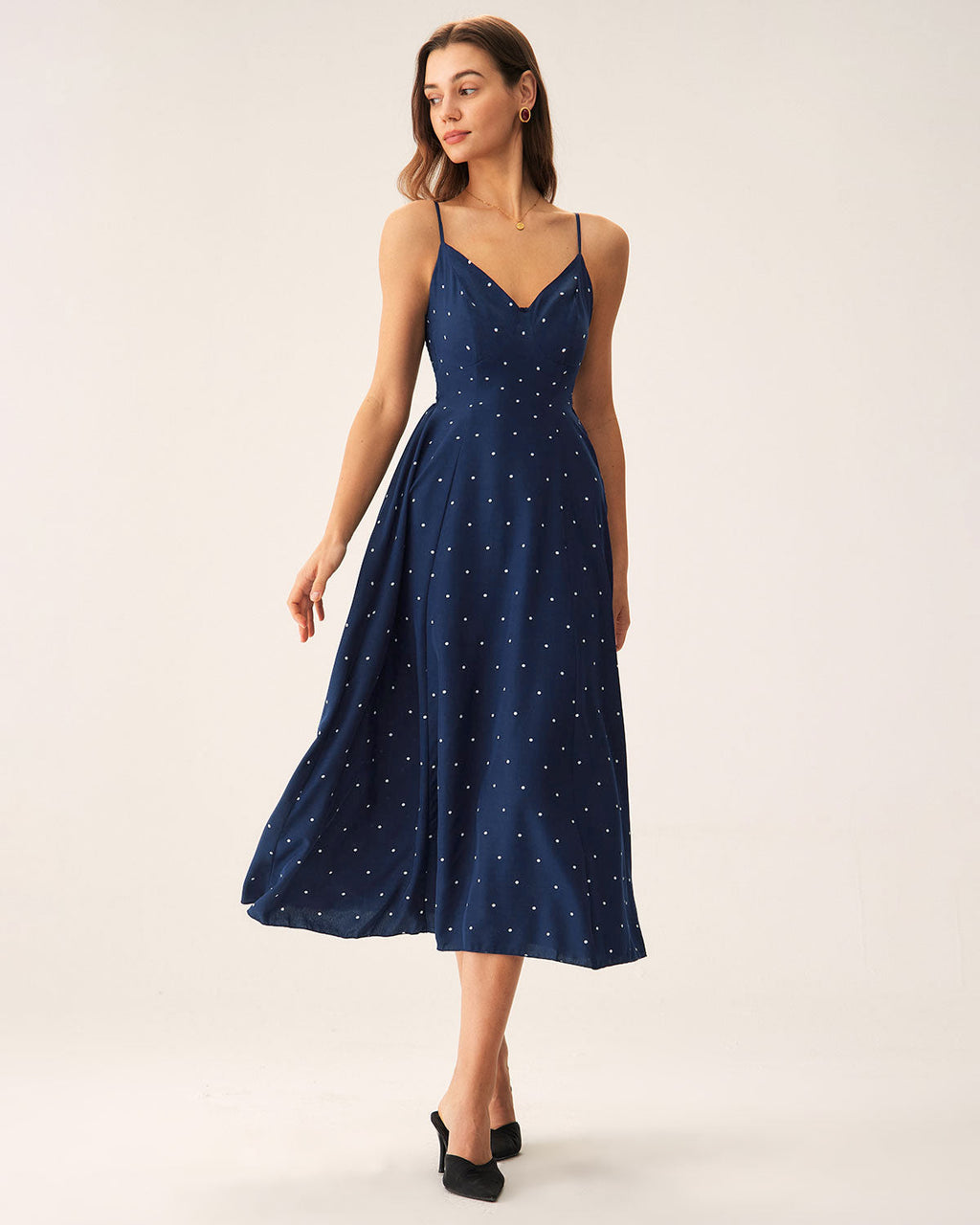 Vestido lencero midi fruncido de lunares azul marino