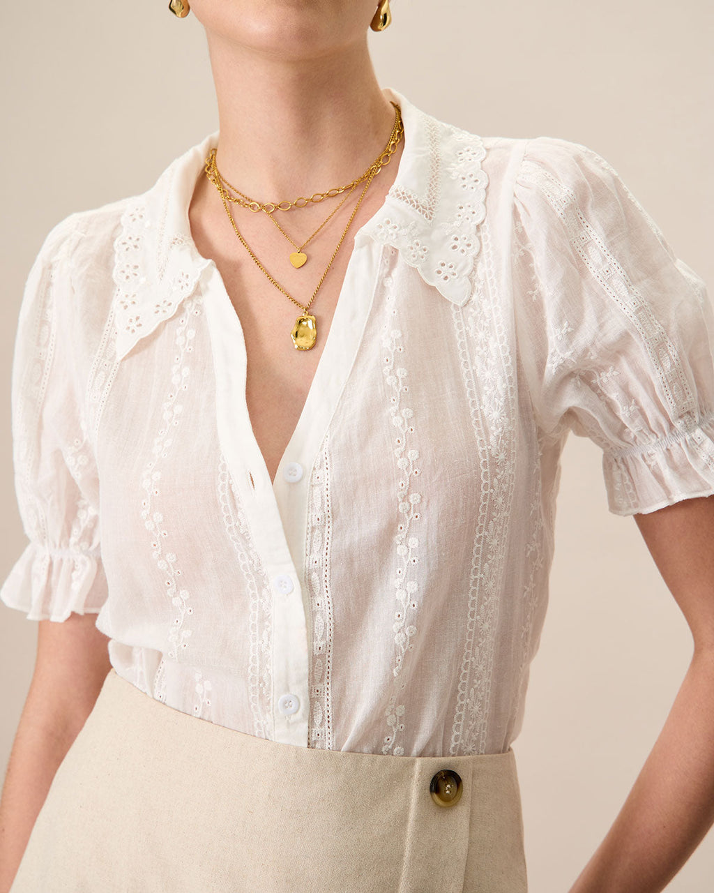 Blusa de algodón blanca con cuello y bordado de encaje para mujer