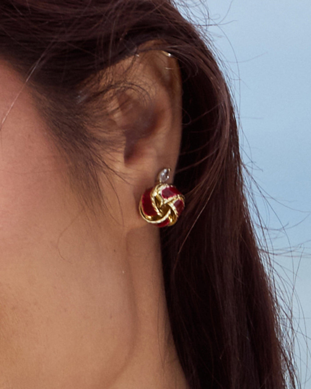 Pendientes calados rojos