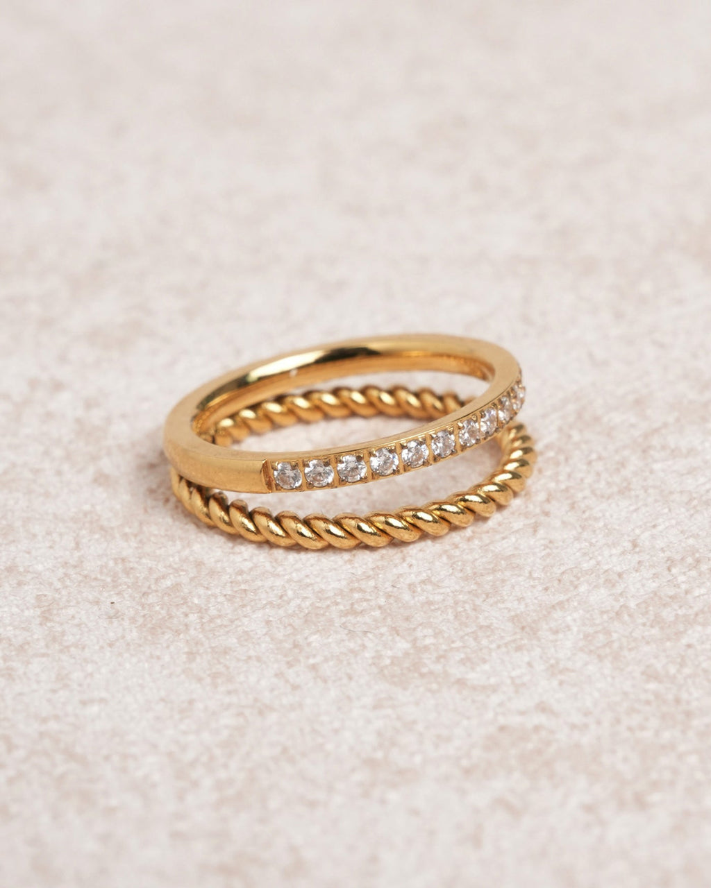 Anillo de oro para mujer