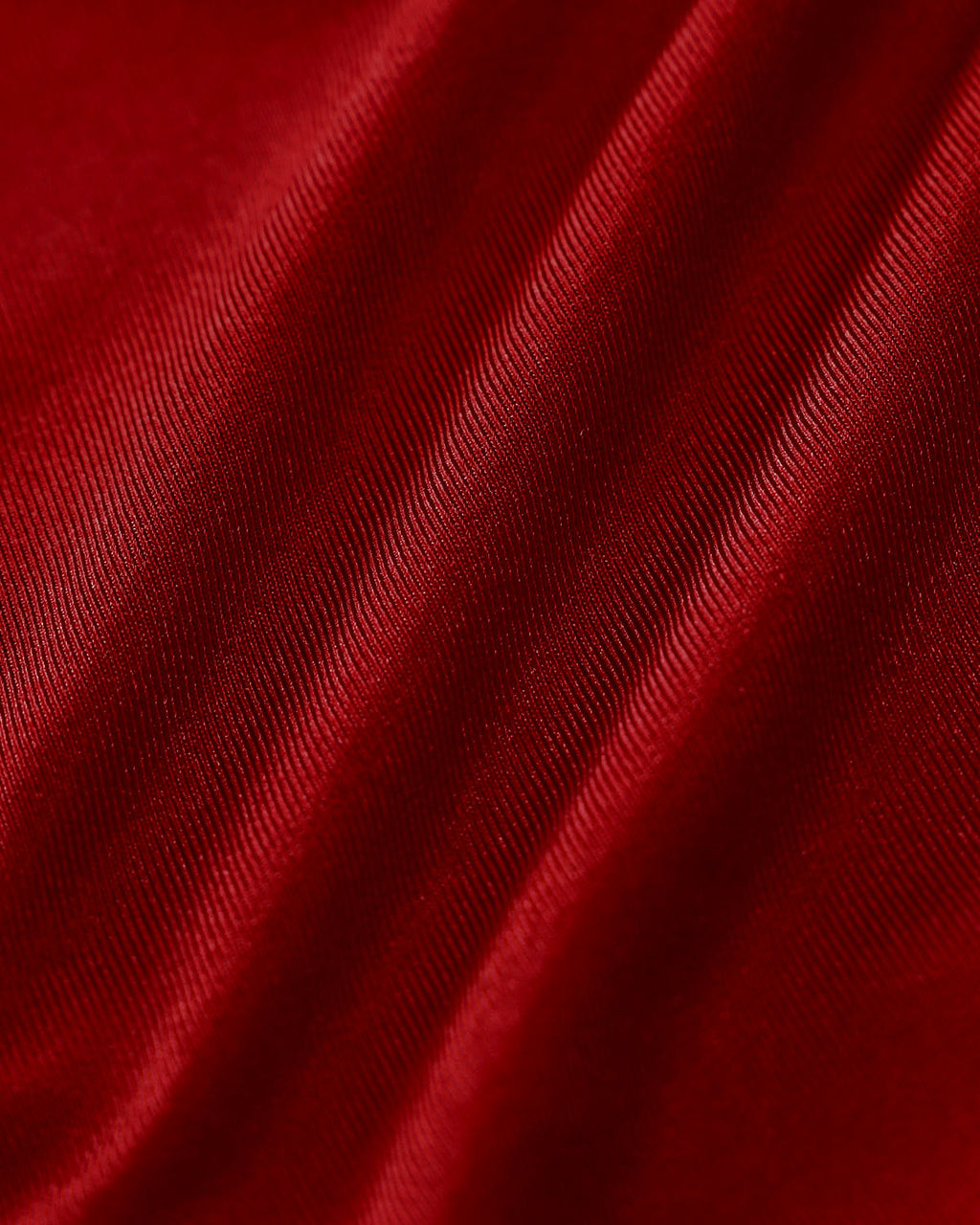Conjunto de bikini de talle bajo con triángulo rojo