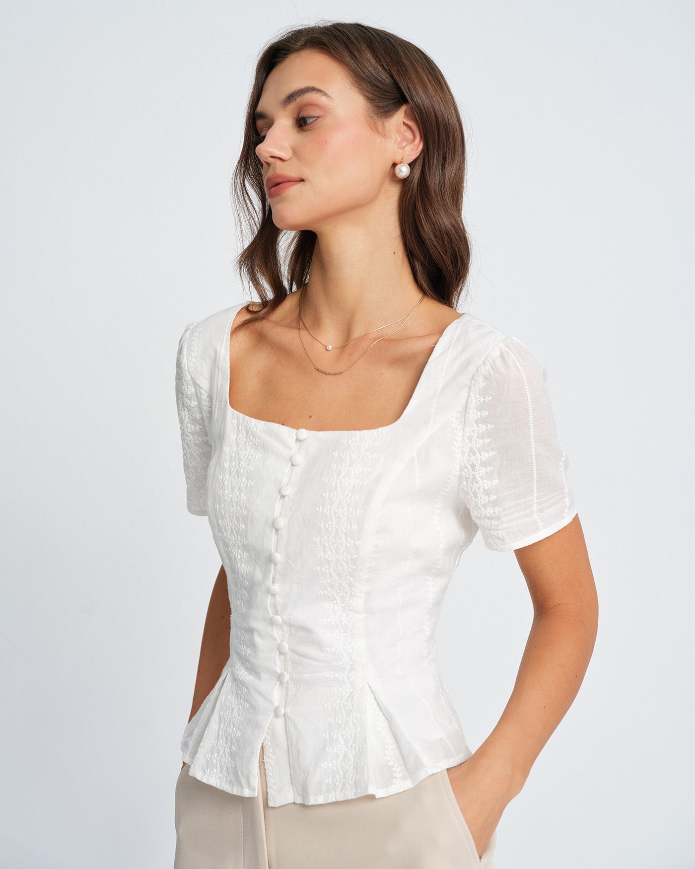 Blusa Blanca Texturizada con Flores