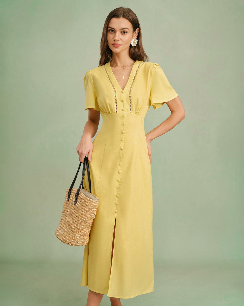 Vestido midi con botones y cuello de pico amarillo