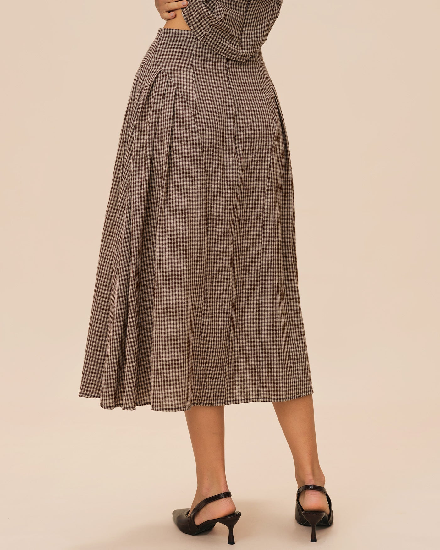 Falda midi de cuadros marrones