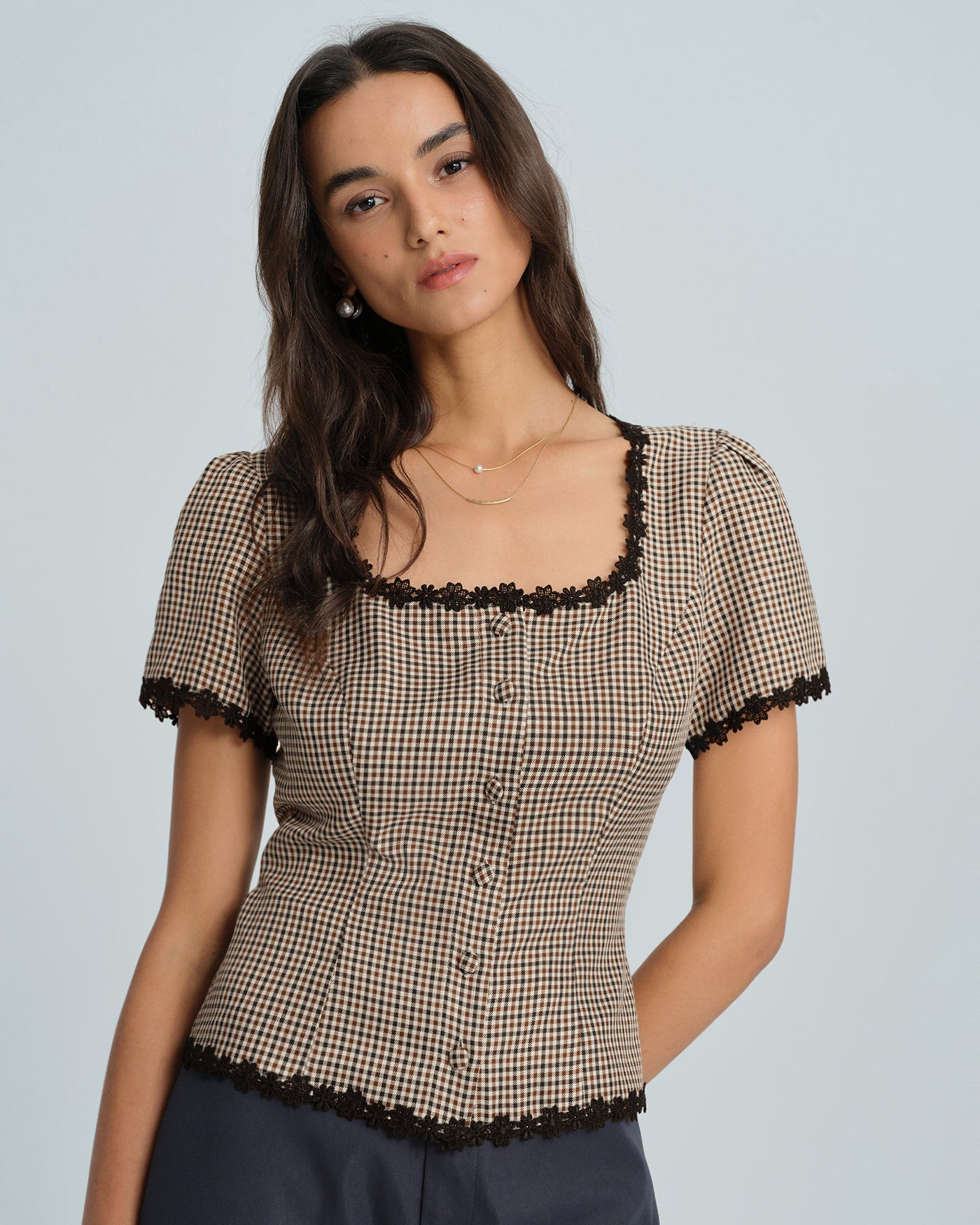 Blusa cuadrada a cuadros color café