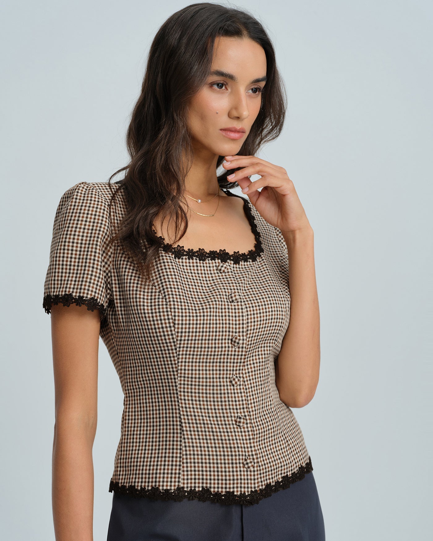 Blusa cuadrada a cuadros color café