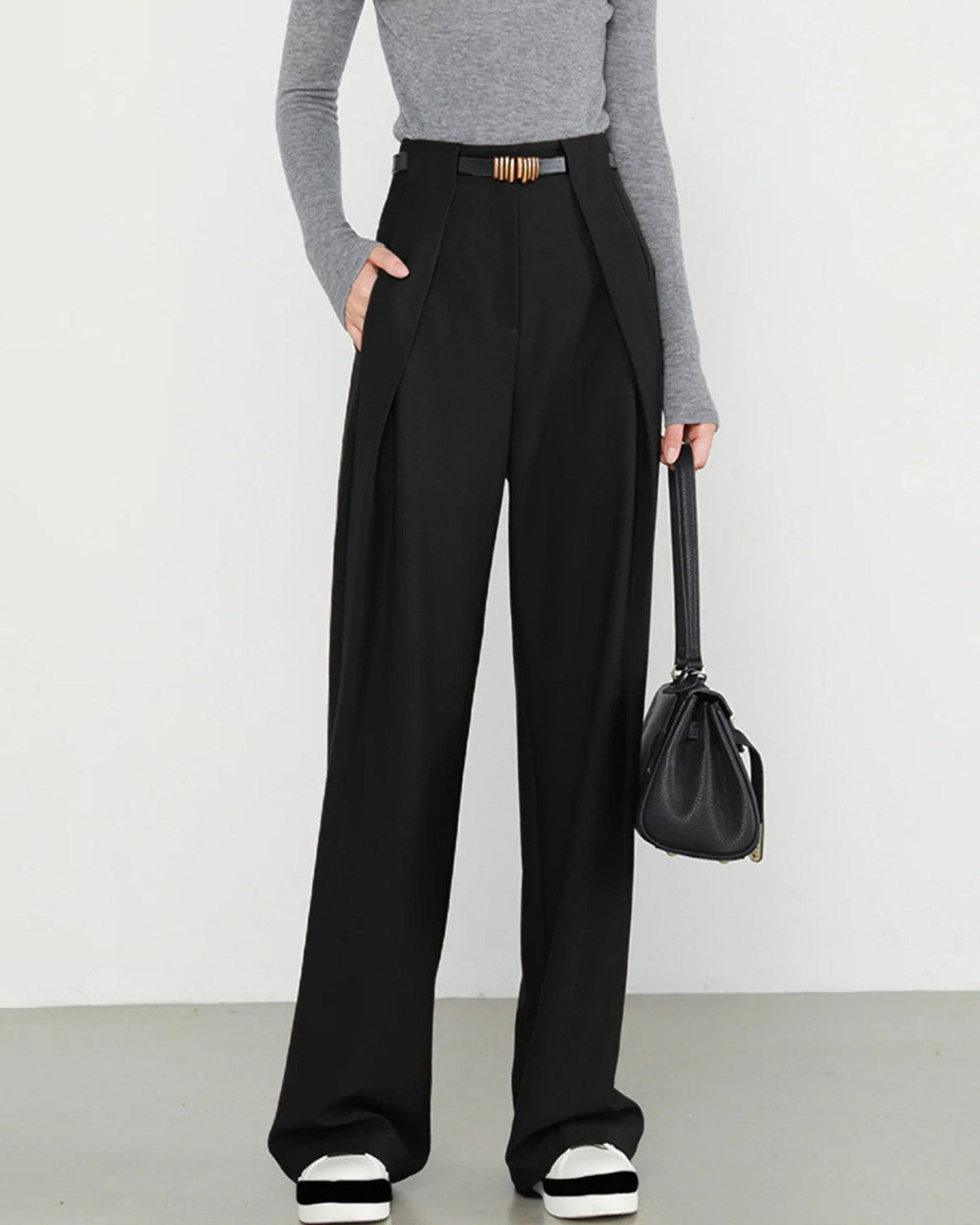 Pantalones rectos negros de talle natural