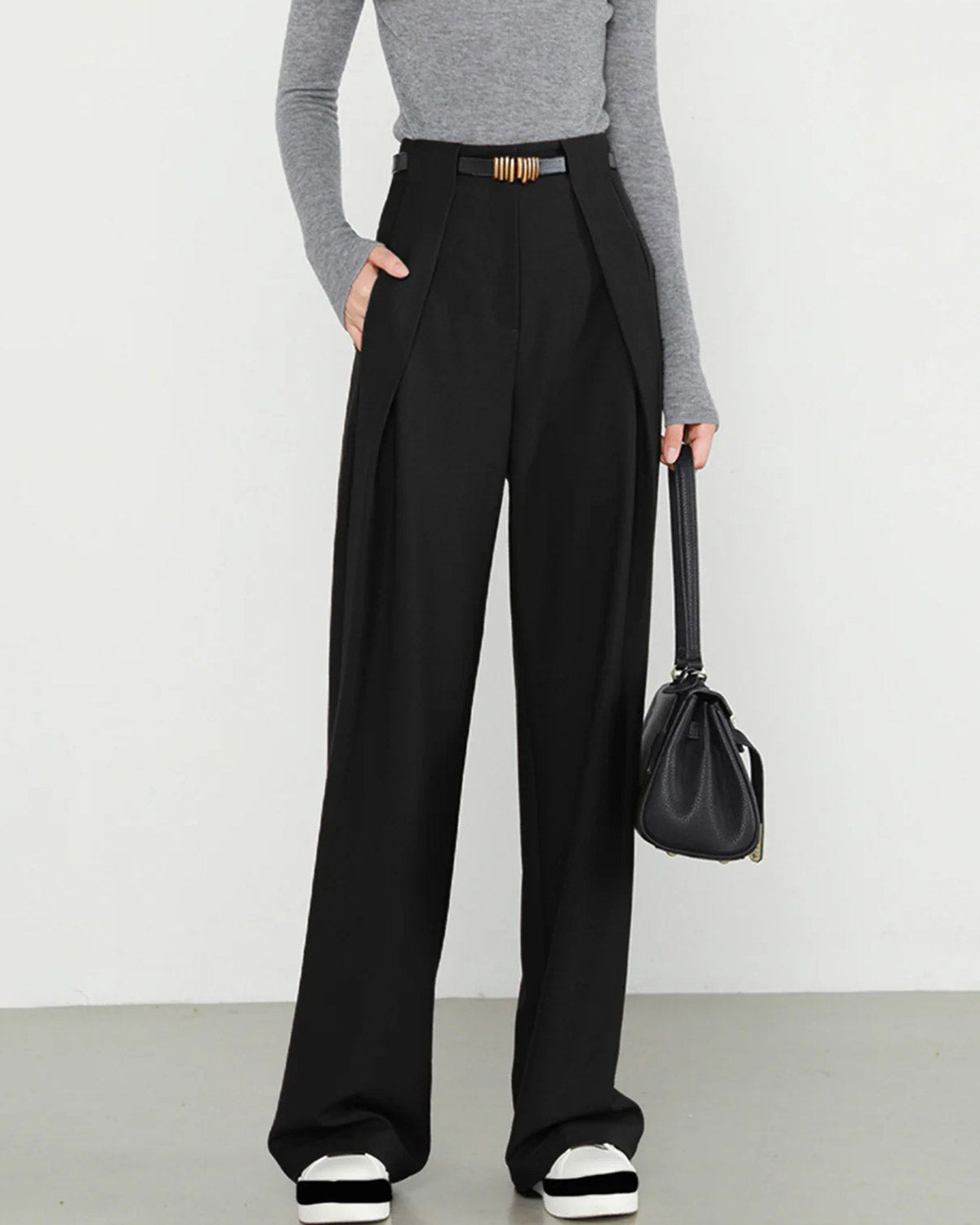 Pantalones rectos negros de talle natural