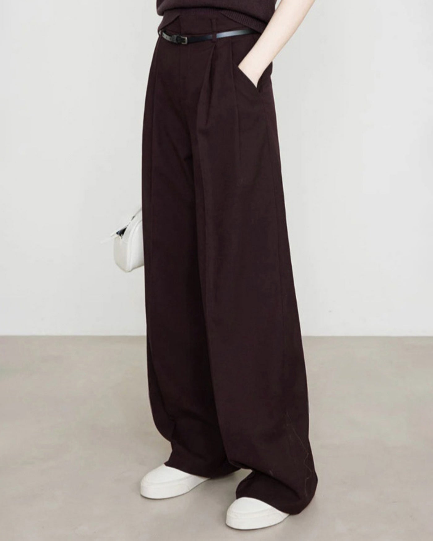 Pantalones casuales rojo oscuro