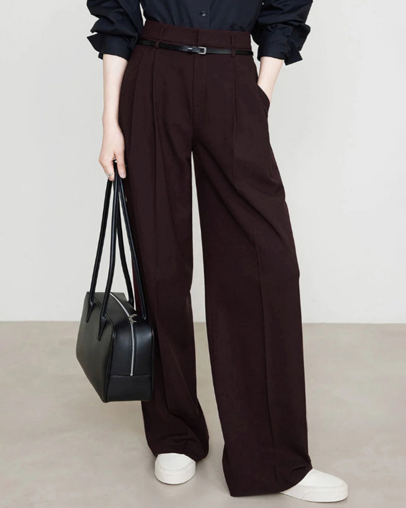 Pantalones casuales rojo oscuro