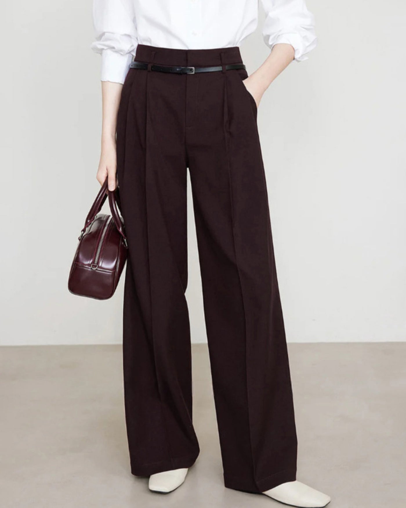 Pantalones casuales rojo oscuro