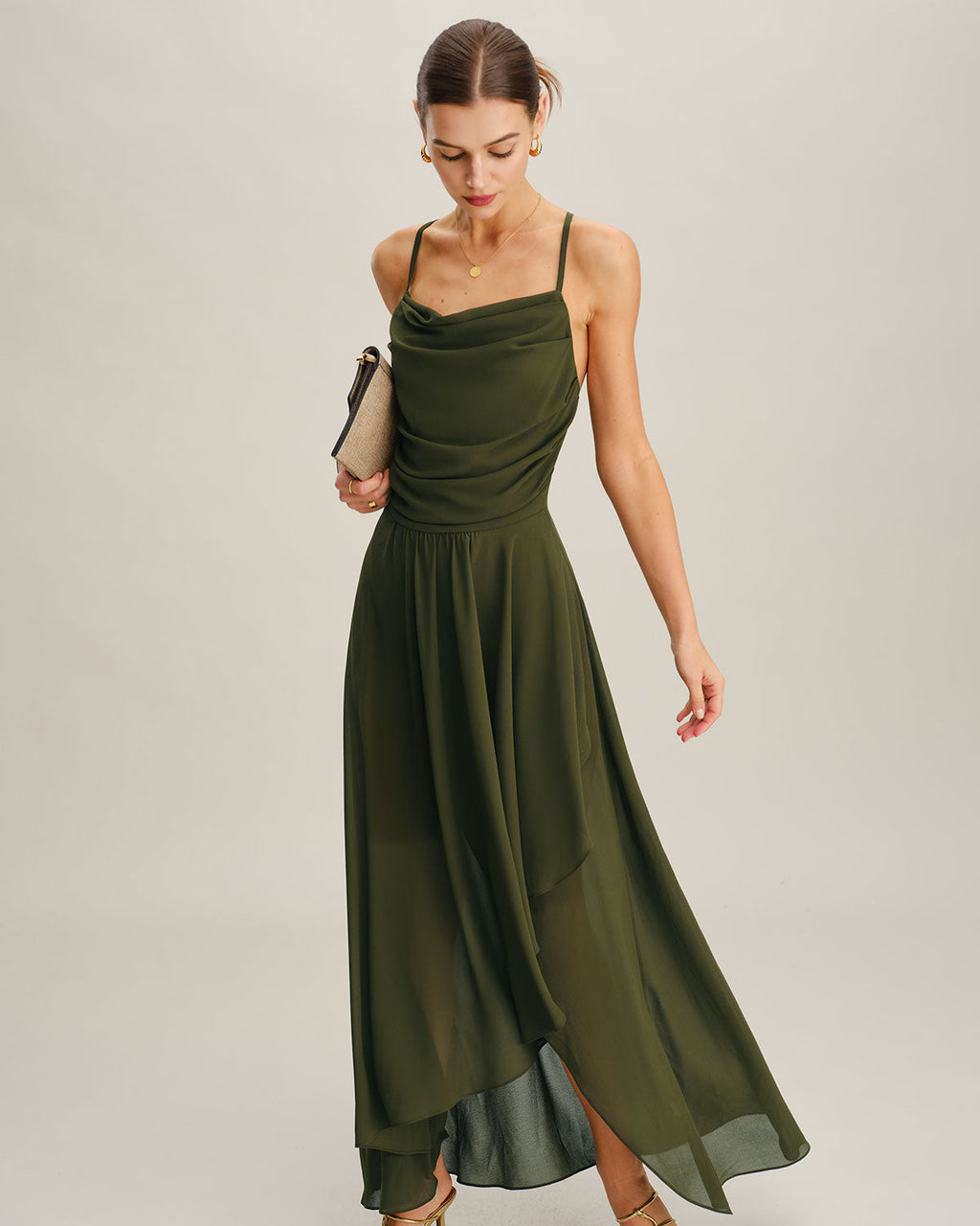 Maxivestido lencero de chifón verde corte en A
