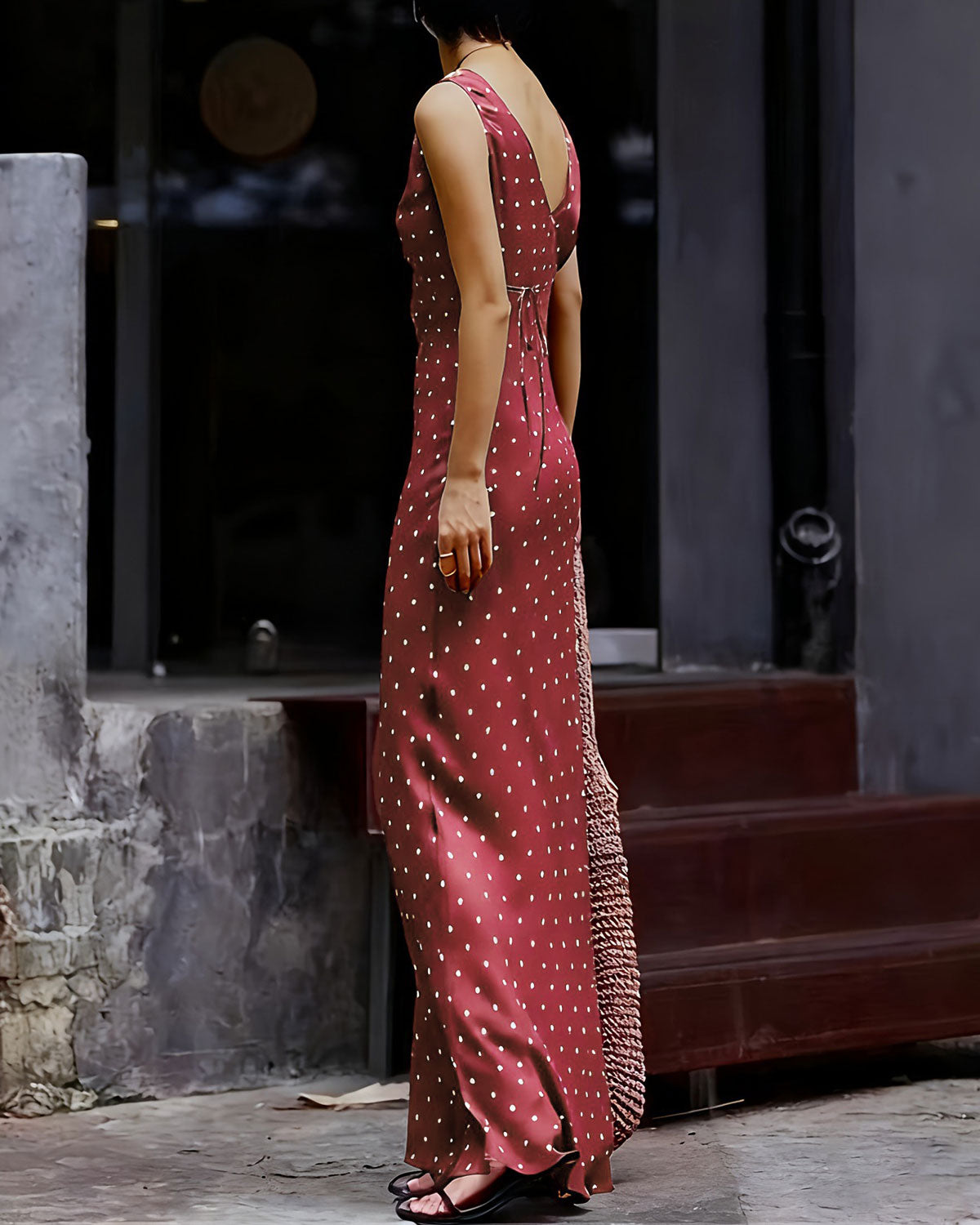 Vestido largo sin mangas rojo vino de lunares