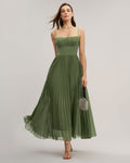 Vestido maxi verde fluido con escote corazón