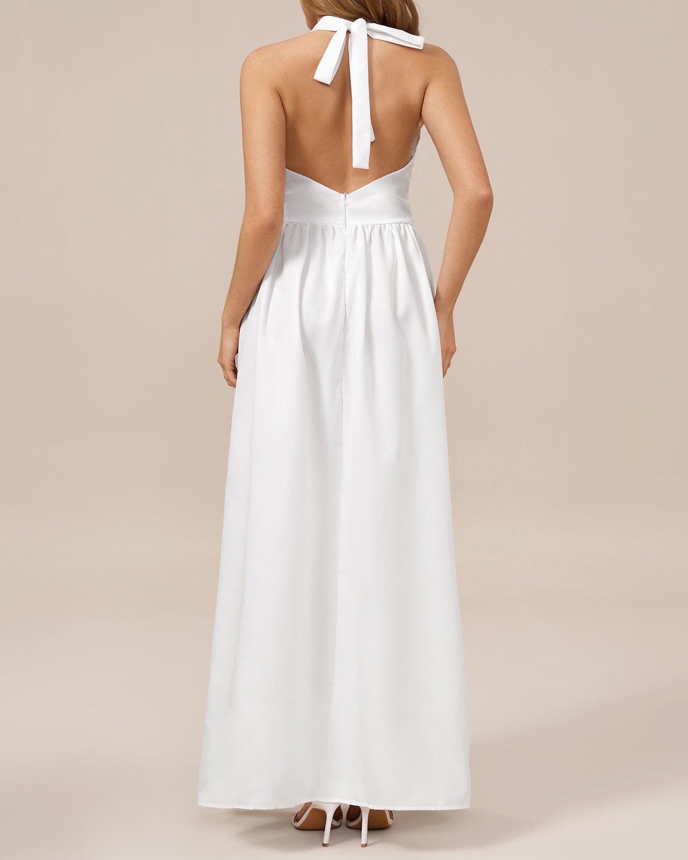 Vestido largo túnica blanco con cuello halter