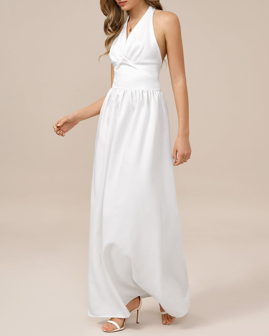 Vestido largo túnica blanco con cuello halter