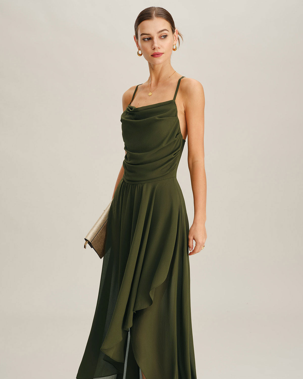 Maxivestido lencero de chifón verde corte en A