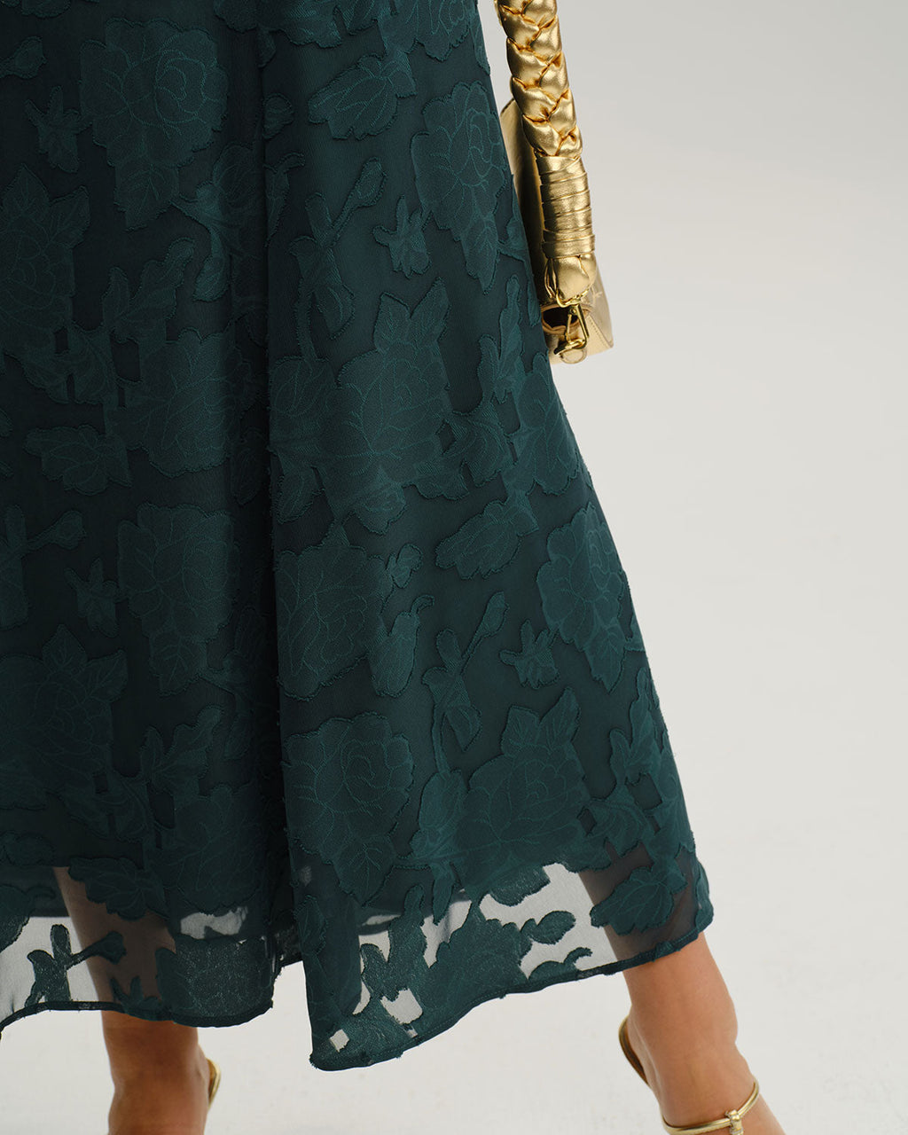 Vestido maxi de jacquard verde acampanado
