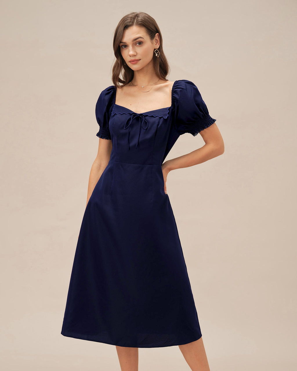 Vestido Midi con Mangas Abullonadas y Cuello de Pico Azul Marino
