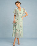Vestido midi de chifón con estampado floral y cuello en V de color verde