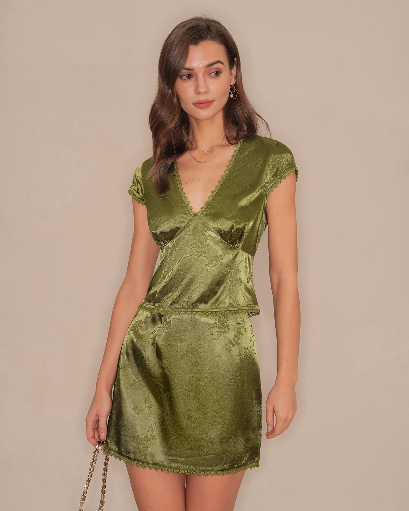 Minifalda de satén floral verde