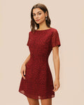 Minivestido floral rojo con escote barco