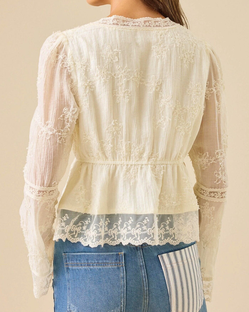 Camisa floral con cuello en V albaricoque