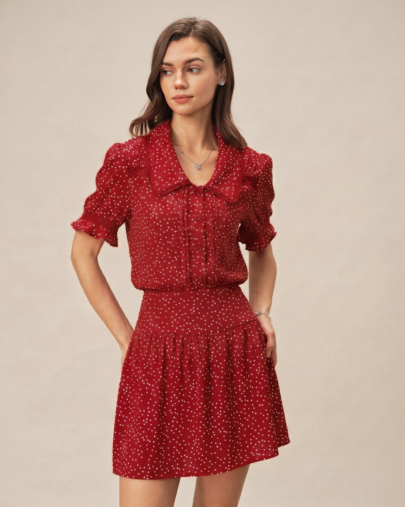 Minifalda drapeada roja de lunares