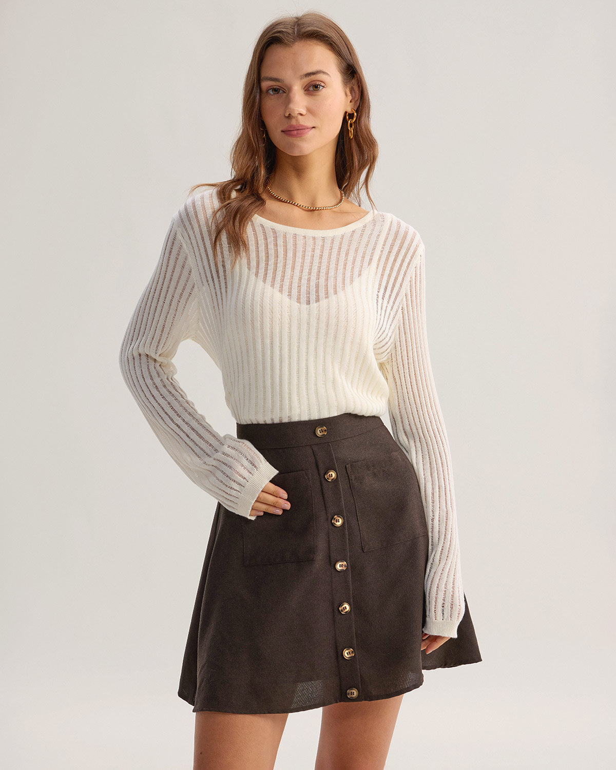 Falda marrón de talle alto con bolsillos