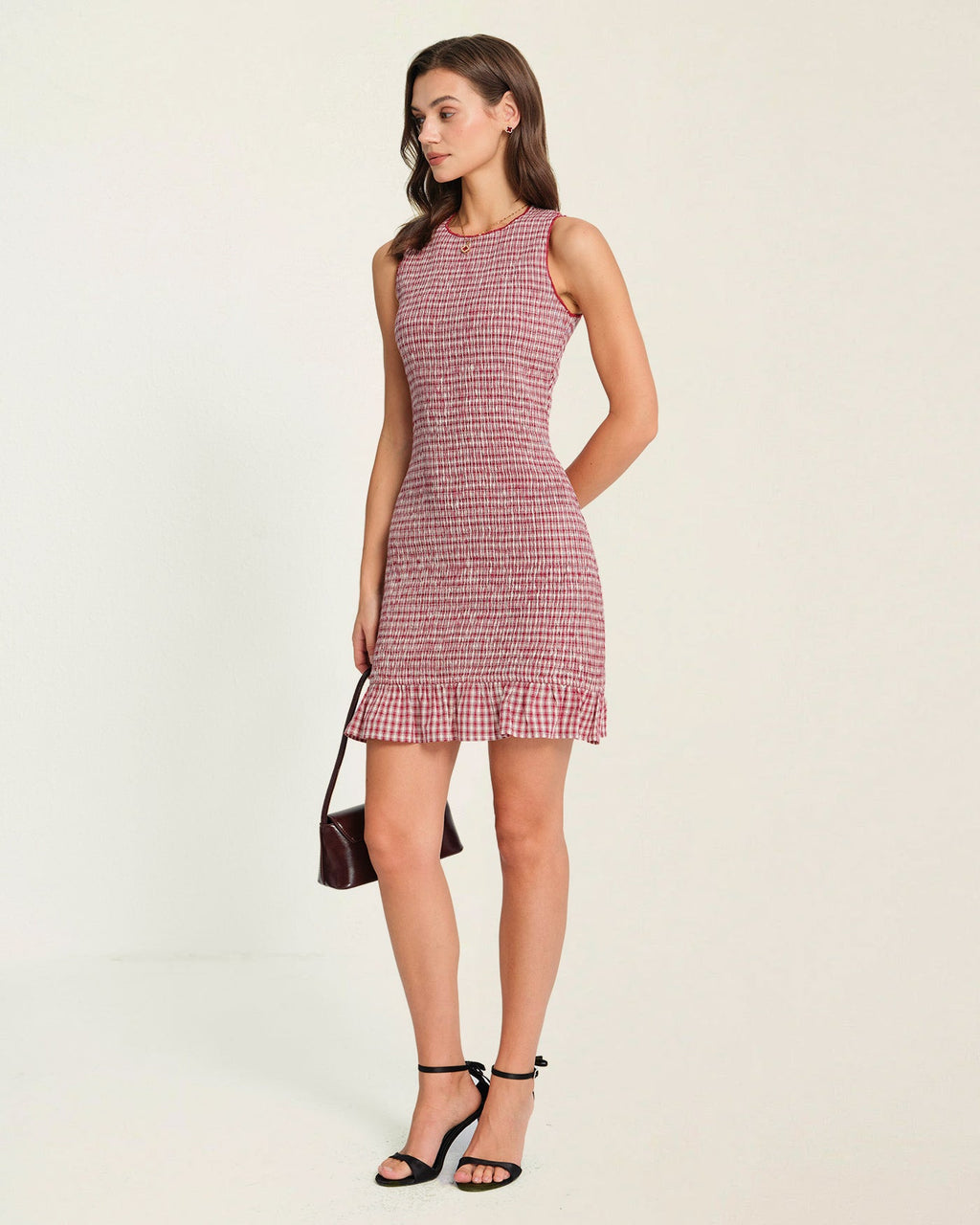 Mini vestido a cuadros con volantes rojos